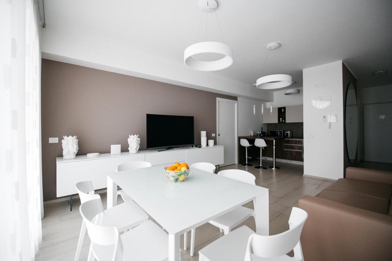 Diana - Taormina Minerva Luxury Apartment By Taormina Holidays Eksteriør billede